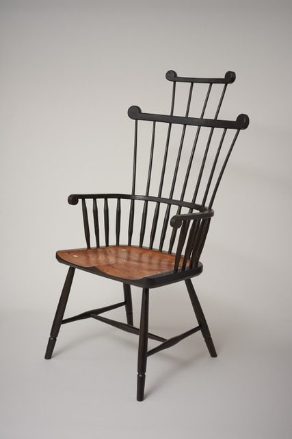 Wedding-cake-armchair-300dpi